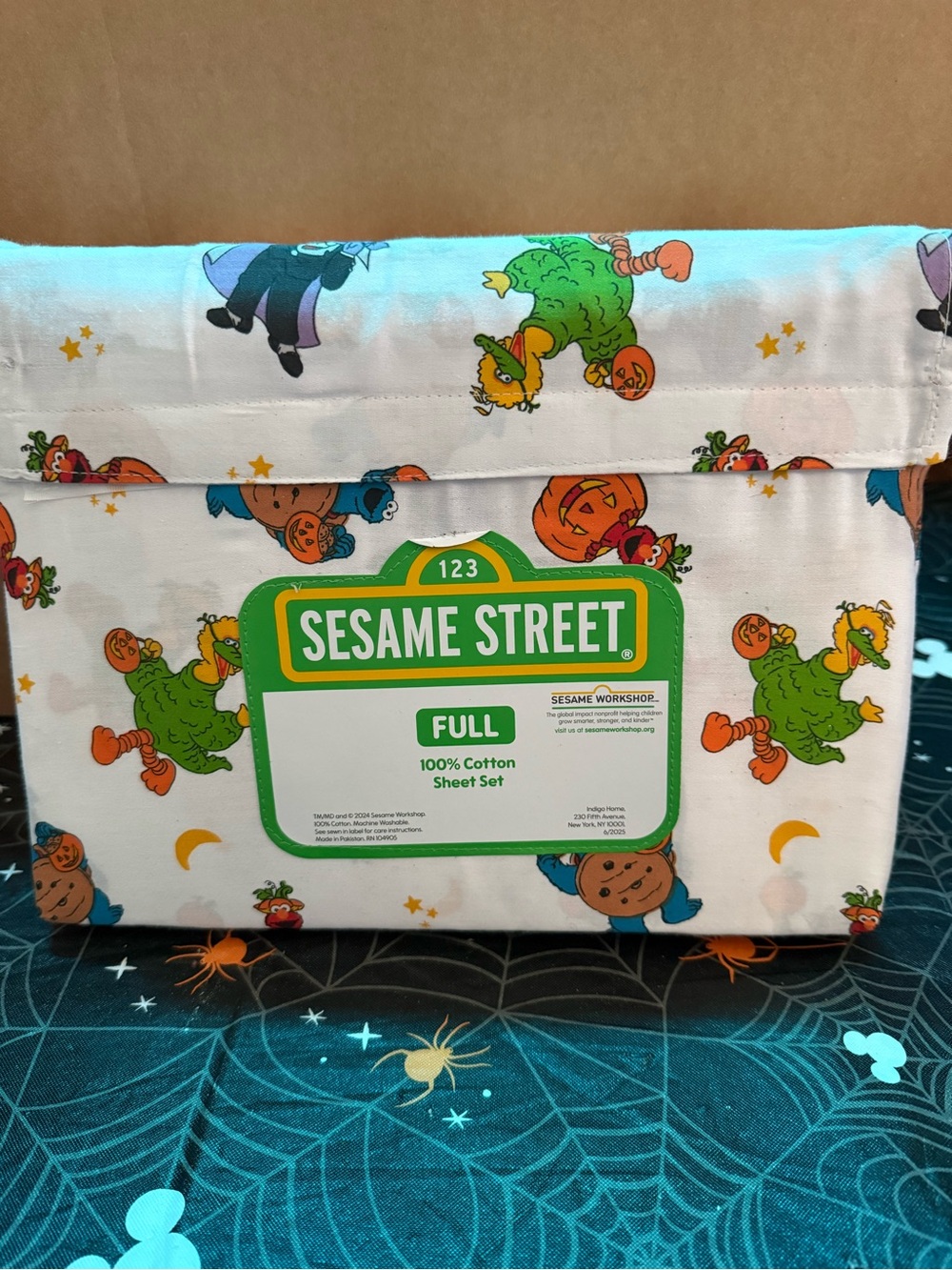 Sesame Street Full Sheet Set in White with Green & Orange Character Print